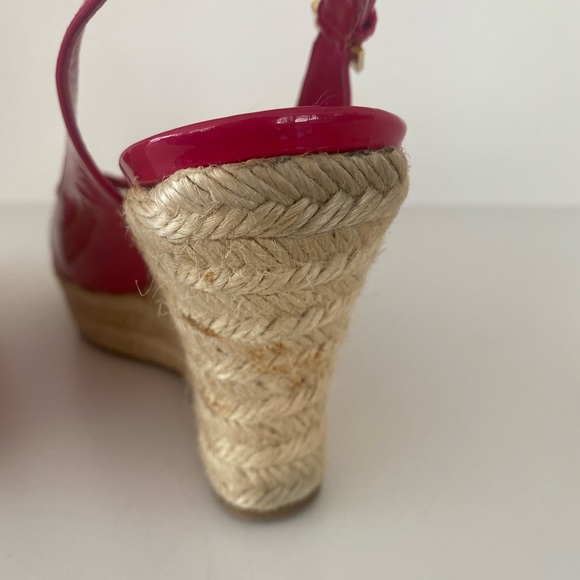 Louis Vuitton Fuchsia Vernis Wedges. 💖💖 - Picture 13 of 14